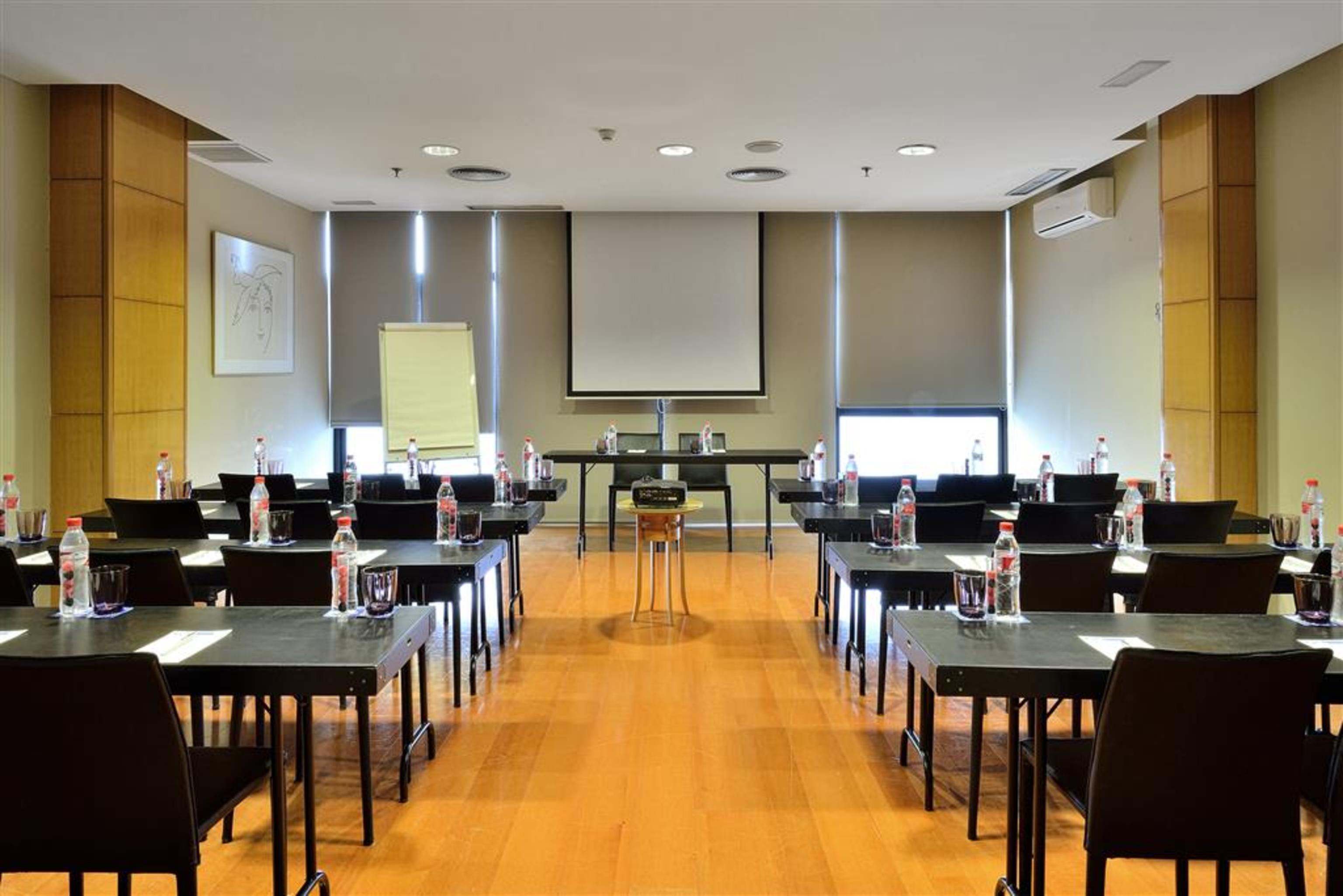 Hotel Malaga Alameda Centro Affiliated By Melia Dış mekan fotoğraf