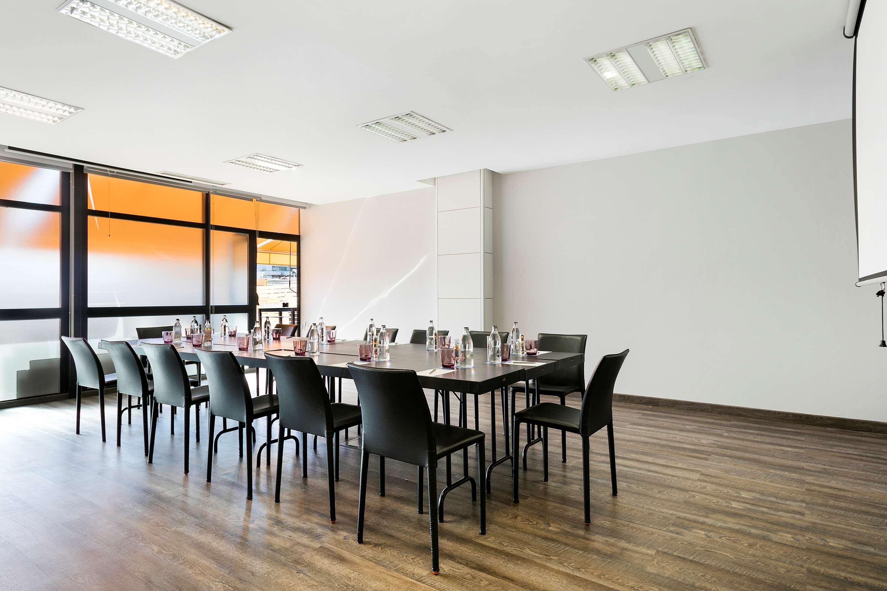 Hotel Malaga Alameda Centro Affiliated By Melia Dış mekan fotoğraf