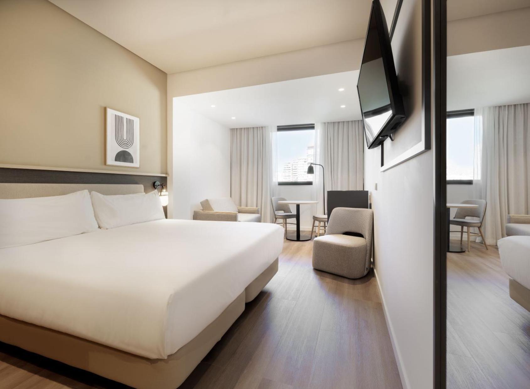 Hotel Malaga Alameda Centro Affiliated By Melia Dış mekan fotoğraf