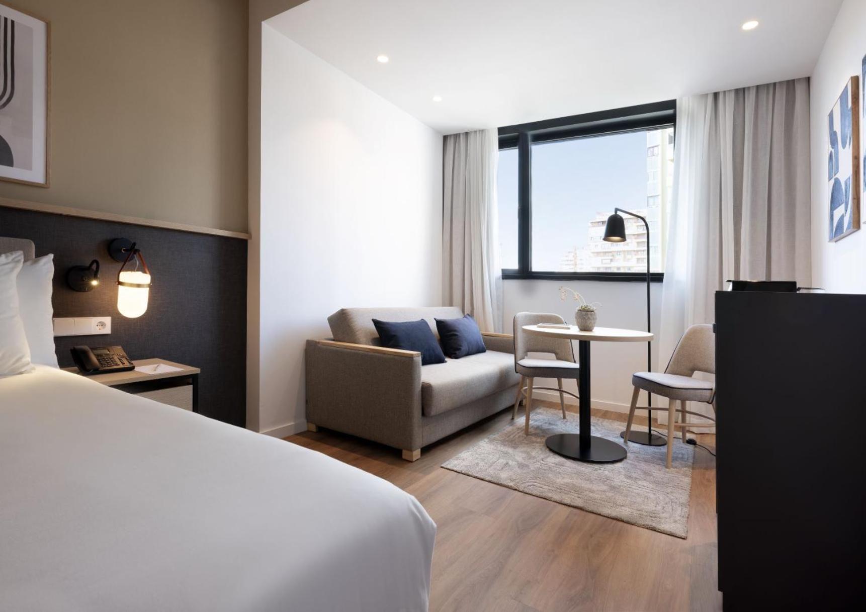 Hotel Malaga Alameda Centro Affiliated By Melia Dış mekan fotoğraf