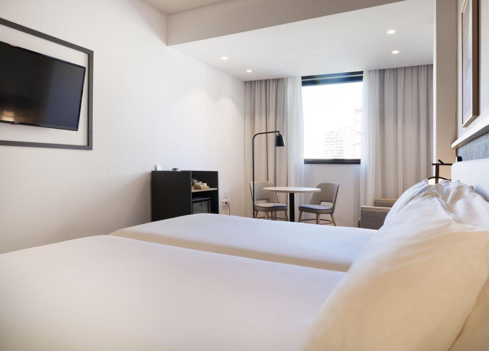 Hotel Malaga Alameda Centro Affiliated By Melia Dış mekan fotoğraf