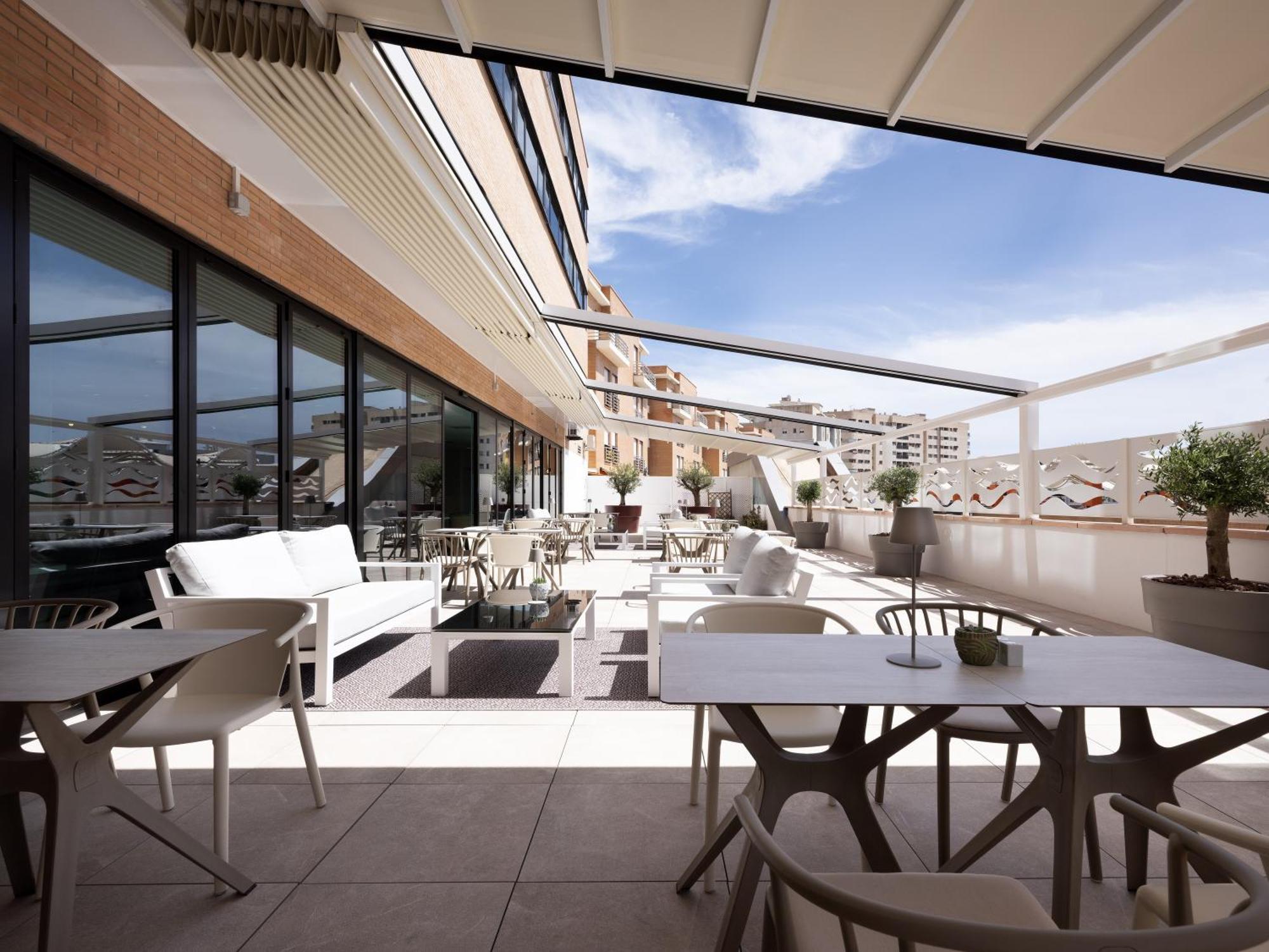 Hotel Malaga Alameda Centro Affiliated By Melia Dış mekan fotoğraf