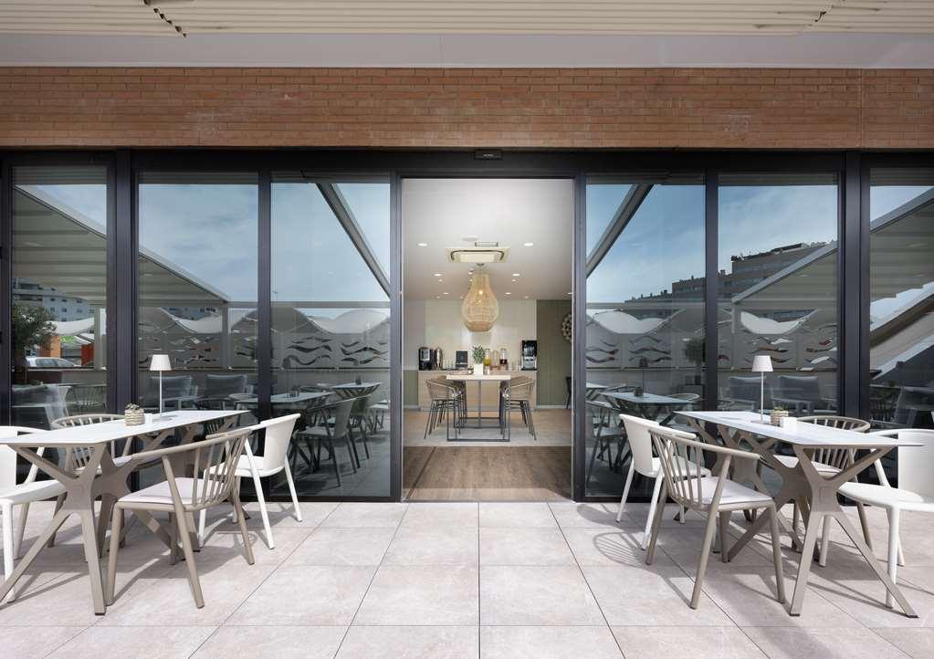 Hotel Malaga Alameda Centro Affiliated By Melia Restoran fotoğraf