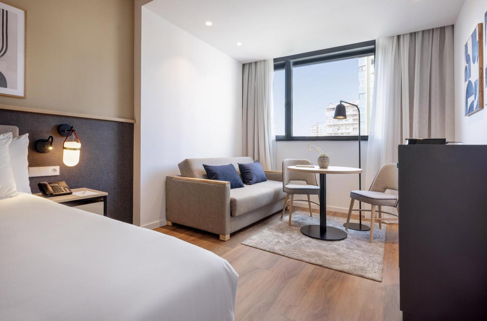 Hotel Malaga Alameda Centro Affiliated By Melia Dış mekan fotoğraf